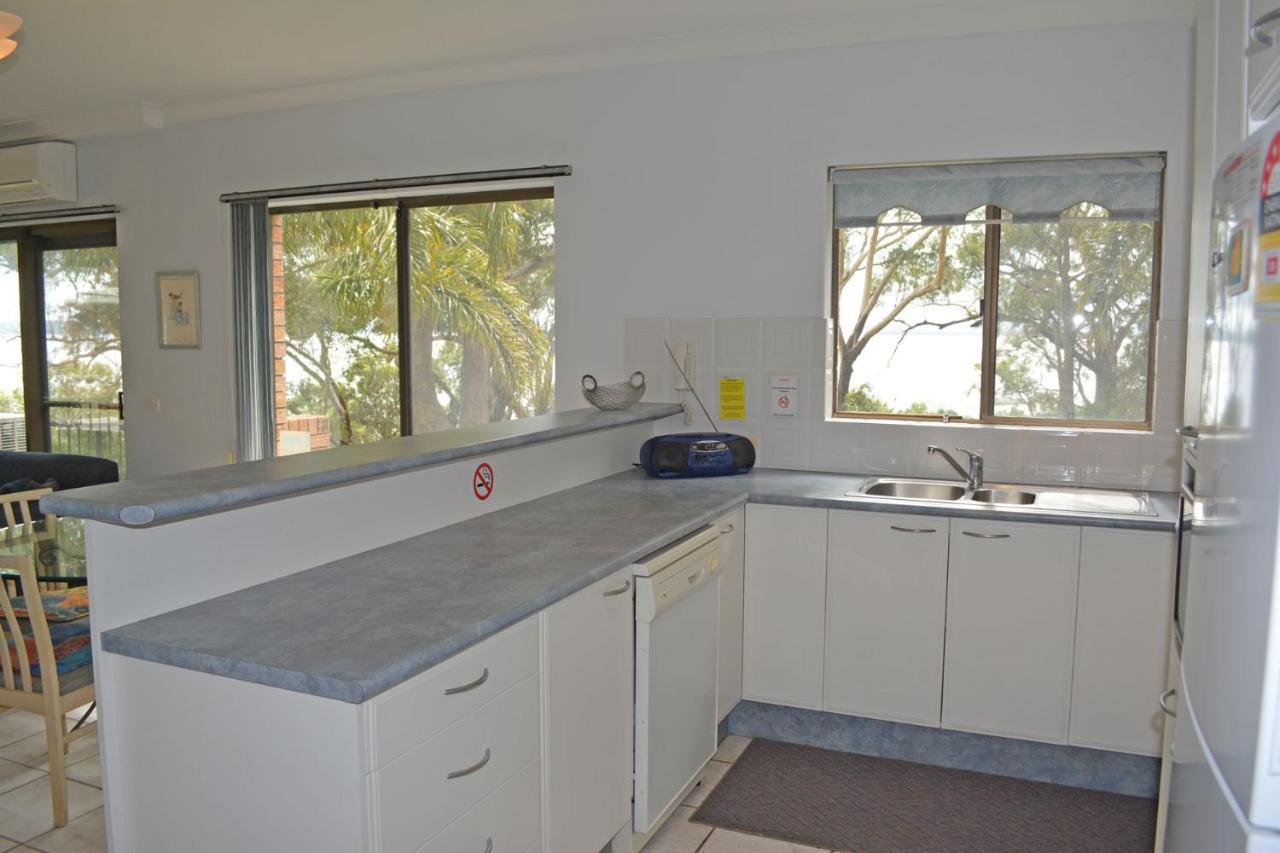 Sailfish, 3,46 Magnus Street - Unit With Stunning Water Views And Close To Town Nelson Bay Exterior photo